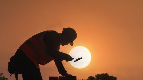 Beat the Heat: Top Cooling Products Every Construction Worker Needs