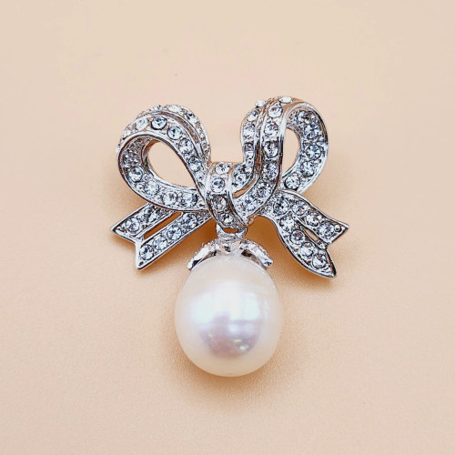 Pearl Ribbon Brooch