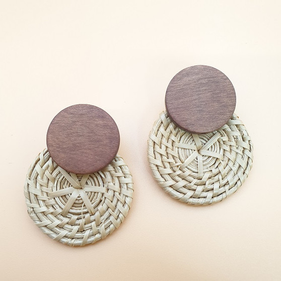 Handmade Straw Earrings (Brown wood)