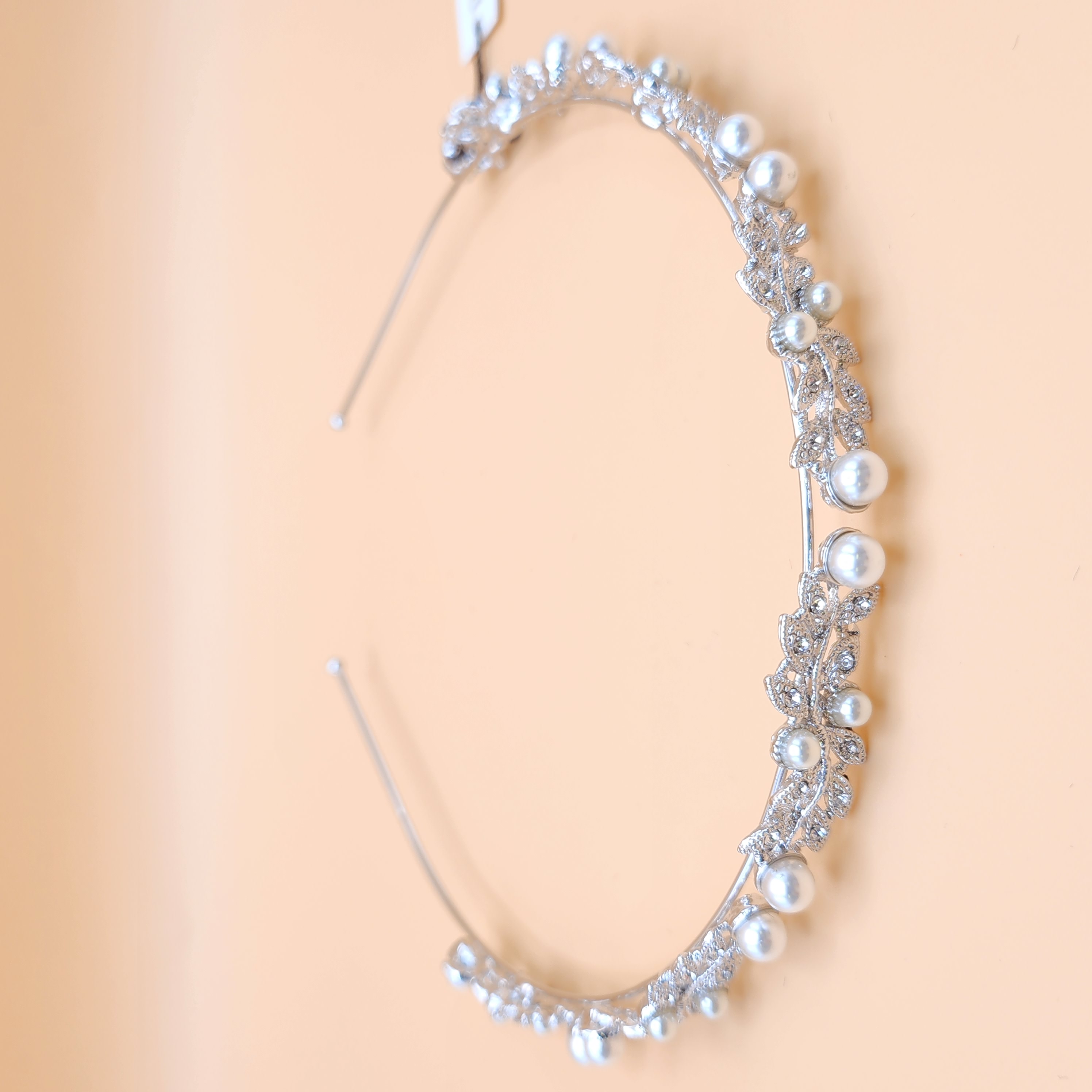 Parkside Accessories Pearl/Diamante Bangle Gold Hardware Crystal/Gold main image 0