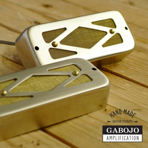 Gold Foil Single Coil Pickup in P90 soap bar size - Gabojo