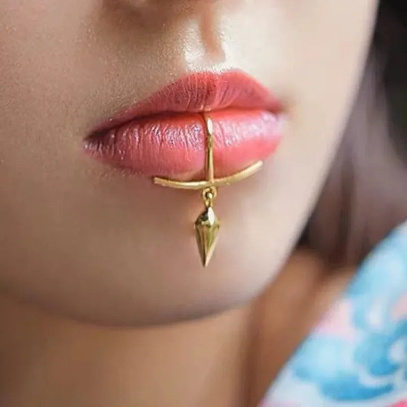 Horizontal Labret Pierced Lips Horizontal Labret Piercing Top Lip