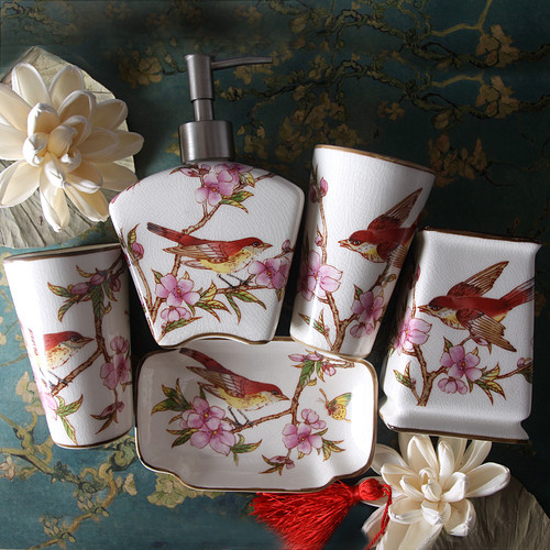 Floral Ceramic Bathroom Set
