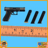 FSB Alpha Team Leader R - Pistol & 3 Mags - 1/6 Scale