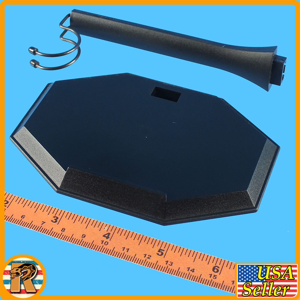 Clive Rosfield FF XVI - Display Stand - 1/6 Scale