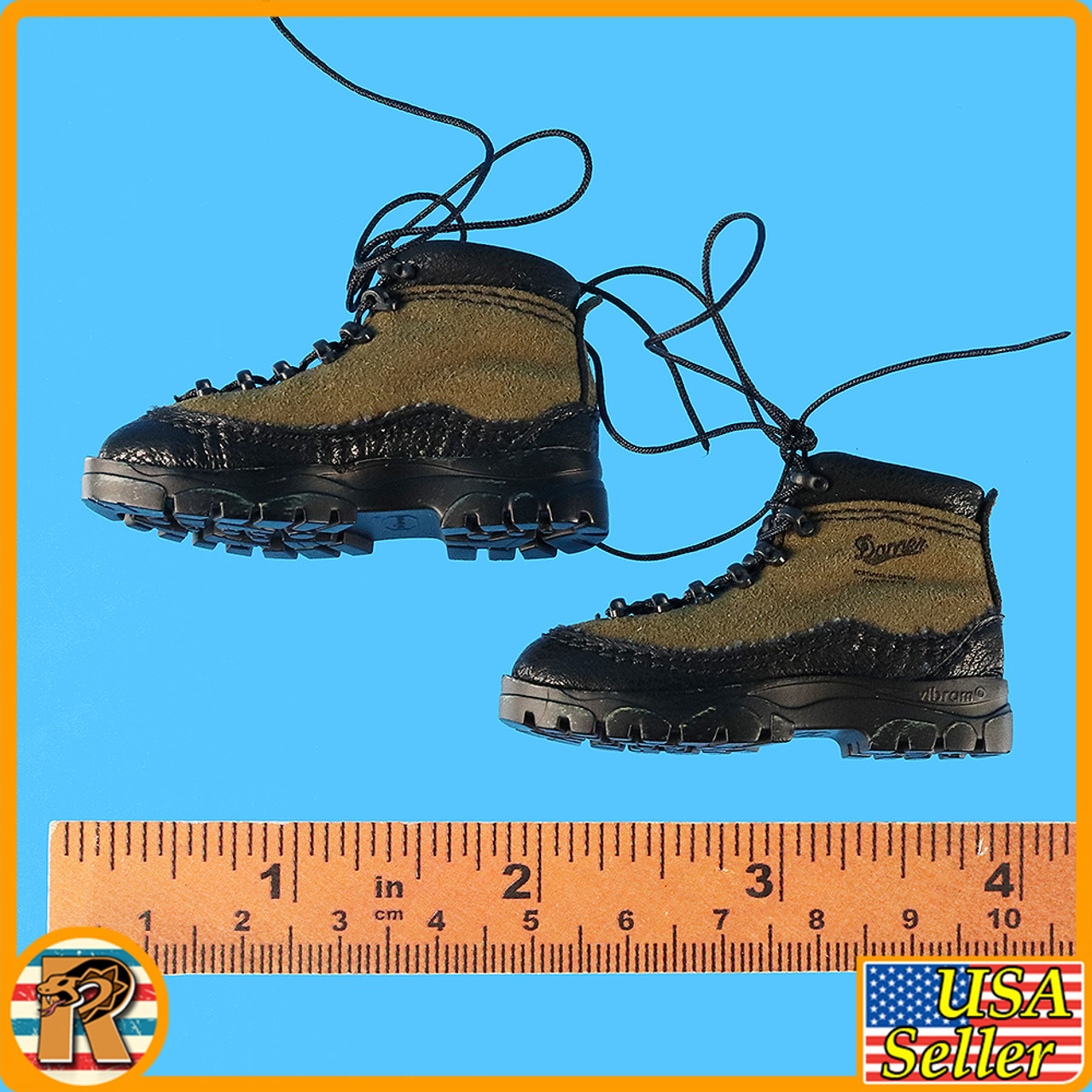 S PMC Weapon Specialist - Hiking Boots (for Balls) - 1/6 Scale