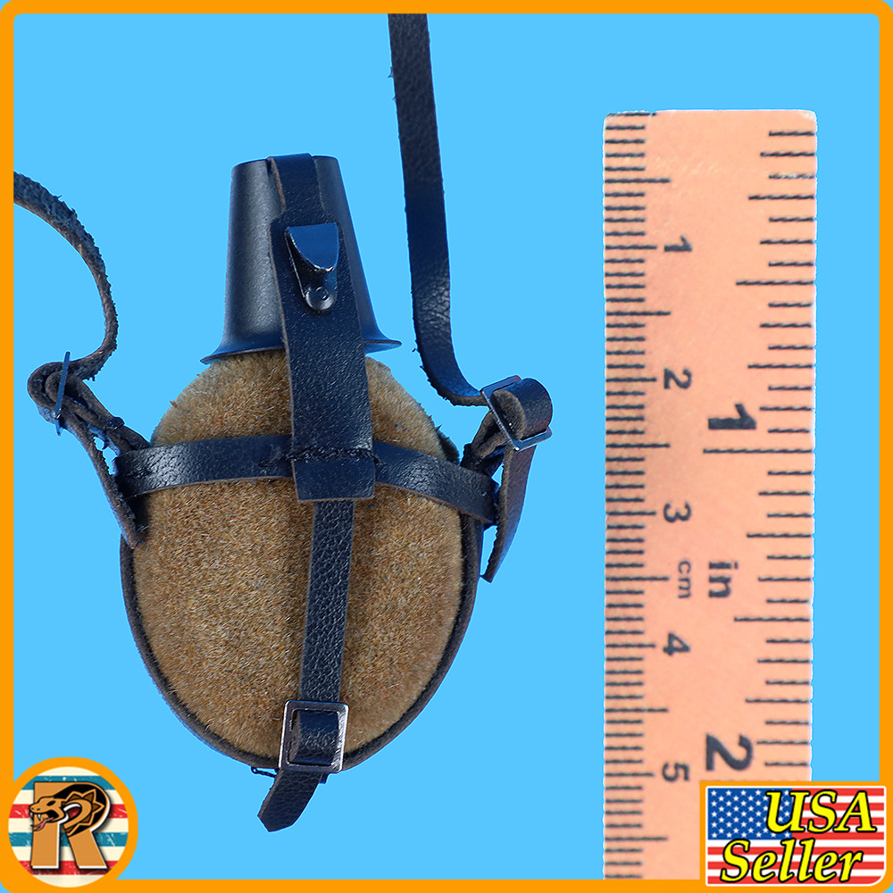Groger German Medic - Canteen w/ Strap - 1/6 Scale