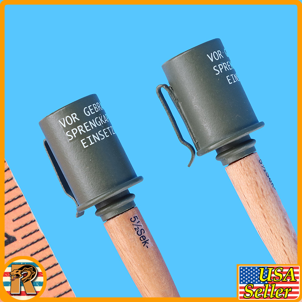 Arthur WWI German Gunner - Stick Grenades x2 - 1/6 Scale