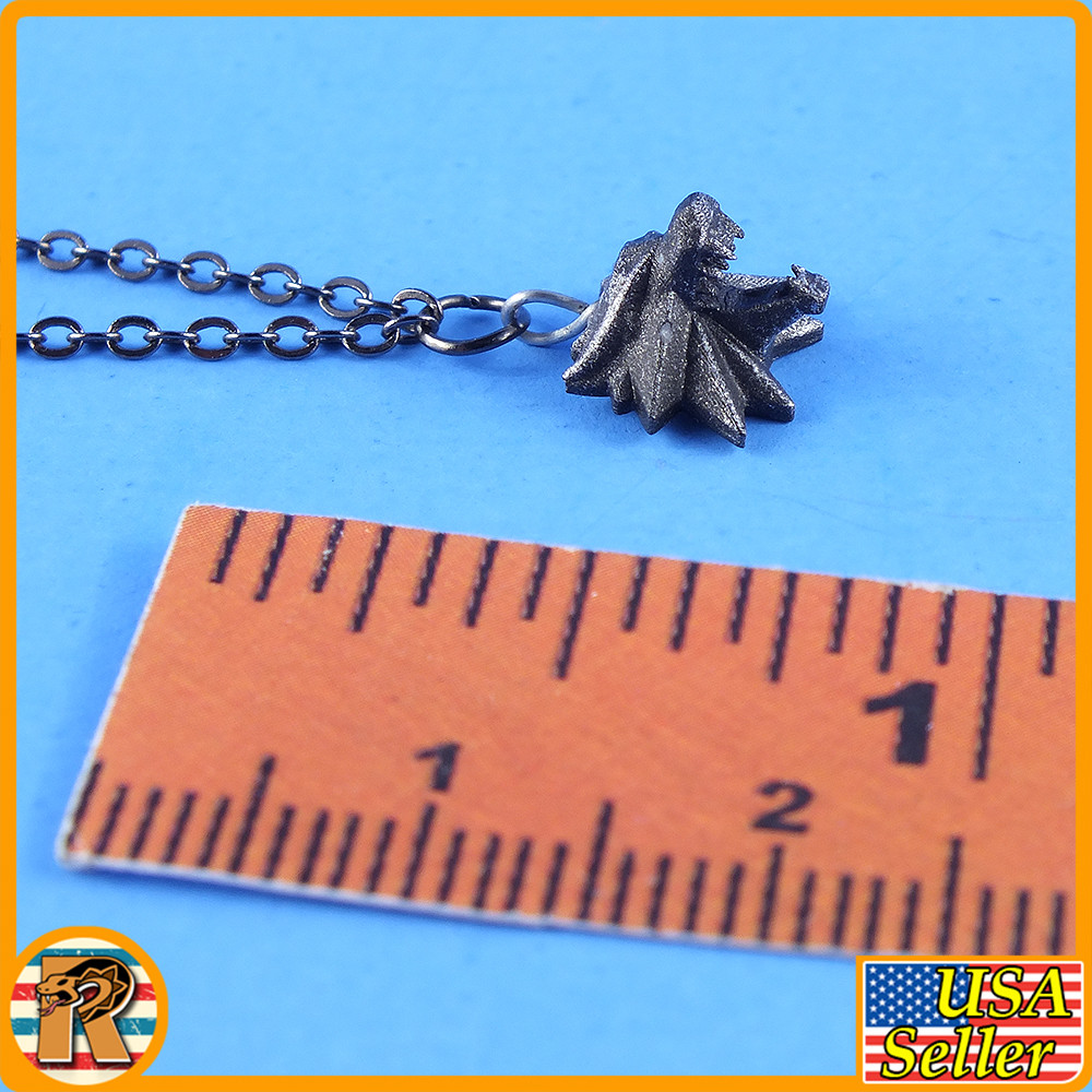 Ciri Witcher -  Metal Wolf Necklace  - 1/6 Scale Part - JK Toys