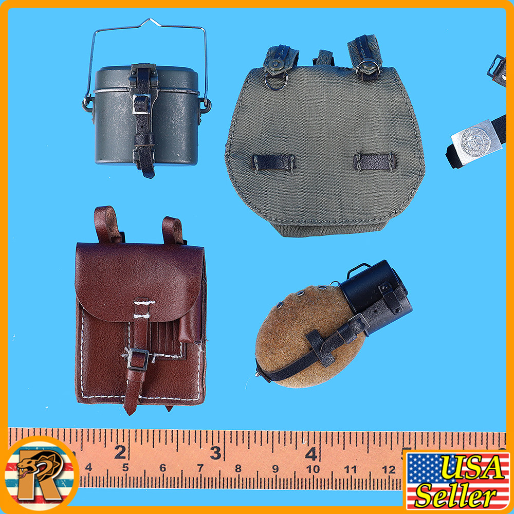 Steiner German Wehrmacht - Belt Set w/ Pouches - 1/6 Scale Part - DID