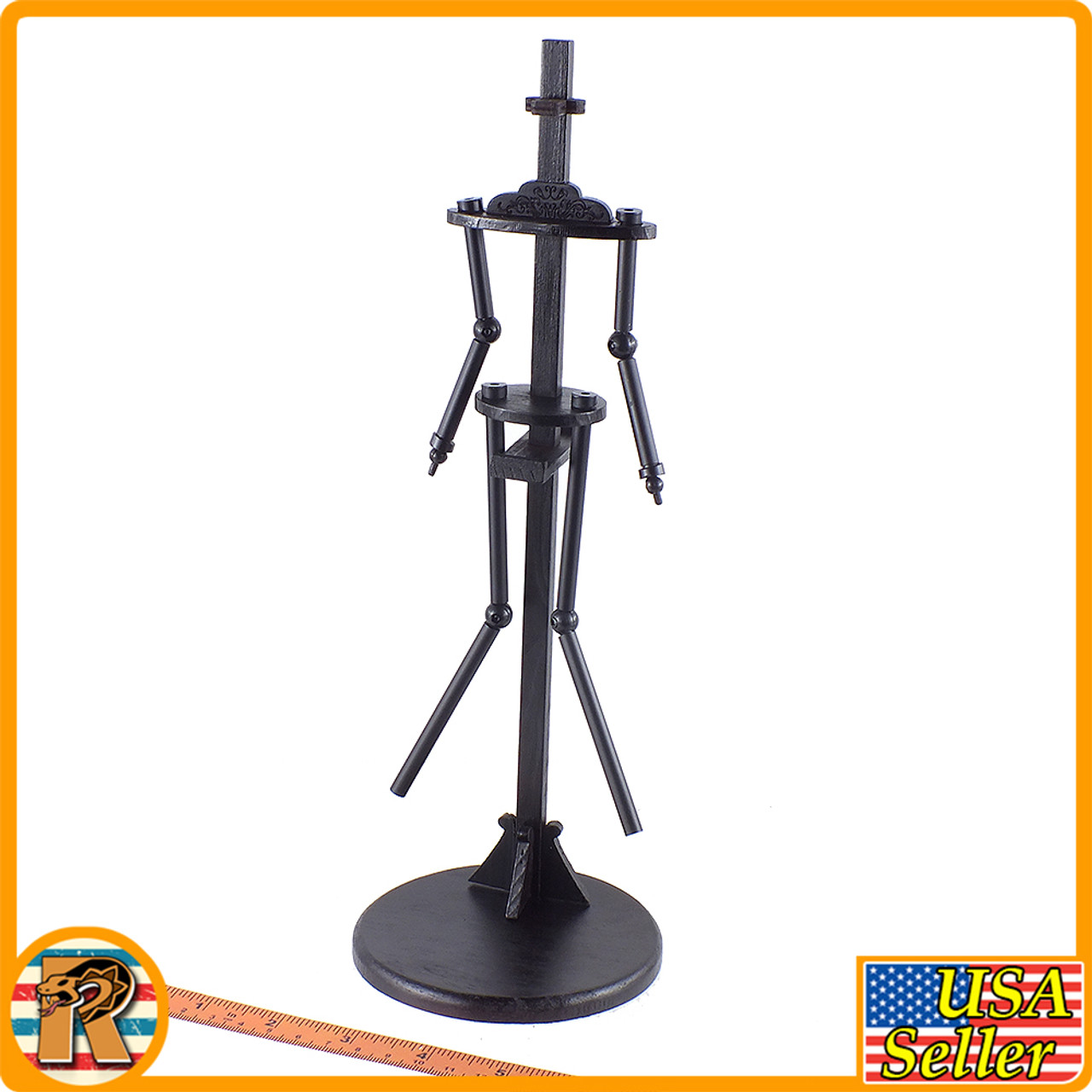 Female Eagle Knight Silver - Wooden Armor Stand - 1/6 Scale -