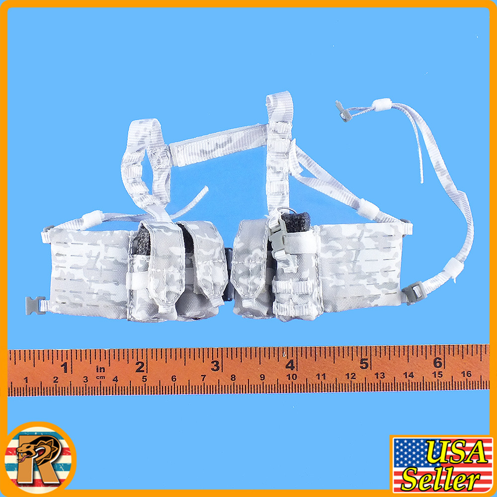 Snow Field Gear Ammo Pouch Vest 1/6 Scale
