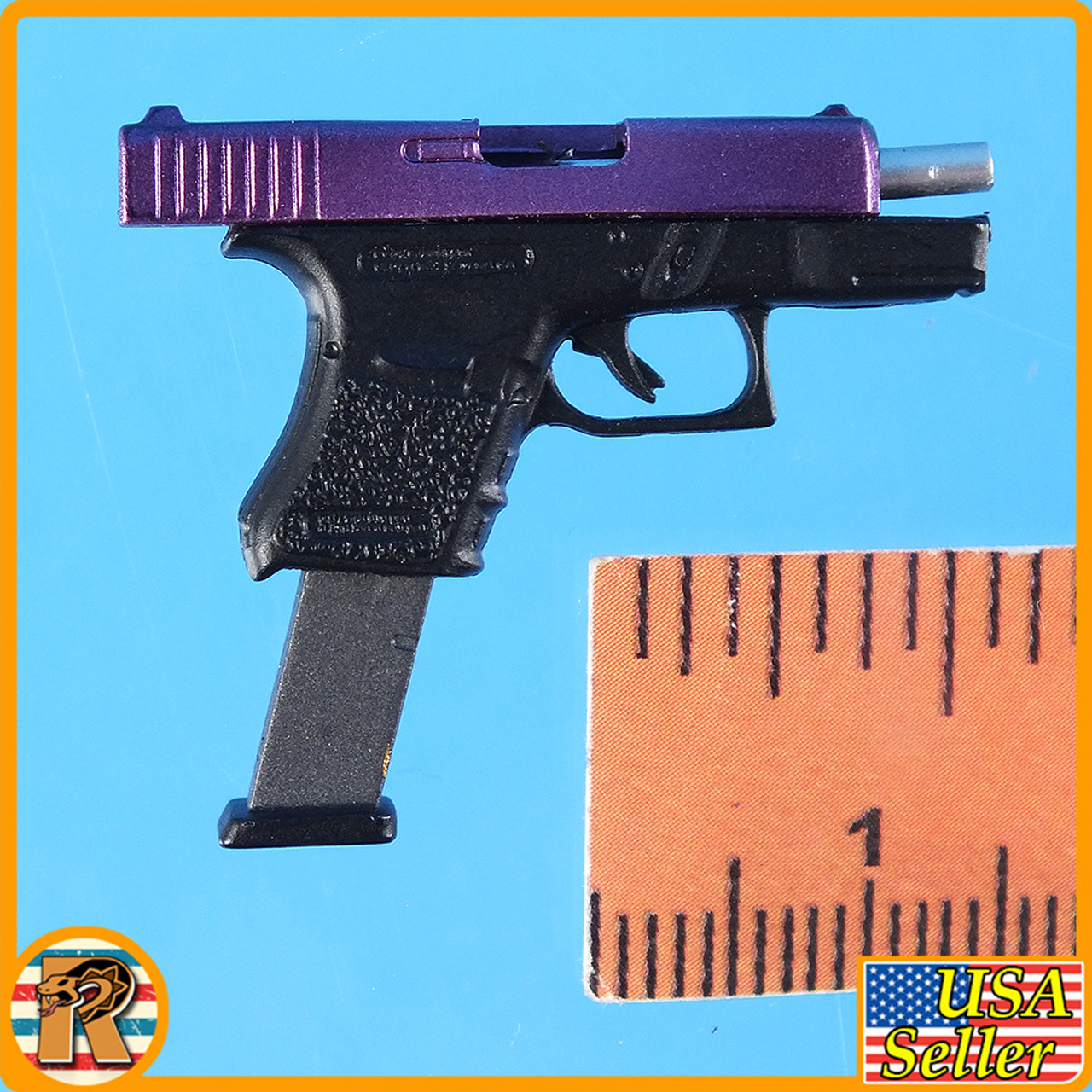 Vera Diamond 6 - Right Pistol #2 - 1/6 Scale -