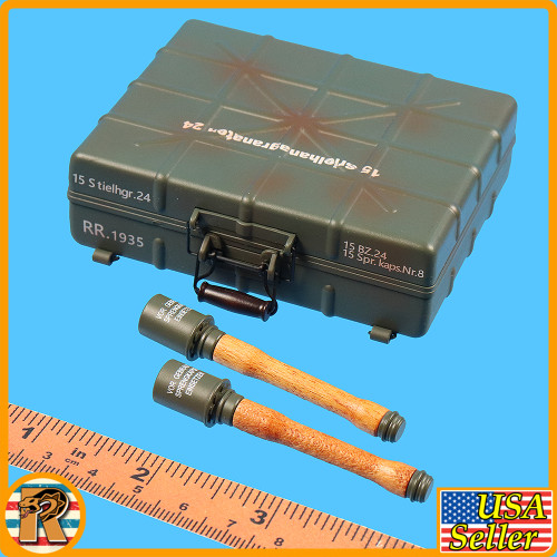Kharkov Panzergrenadier - Stick Grenades & Case - 1/6 Scale Part - Juindou
