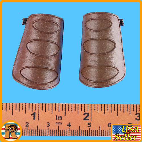 Fallout Vault Girl - Leg Armor #4 - 1/6 Scale