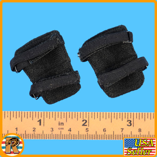 Preacher DEVGRU - Black Knee Pads - 1/6 Scale