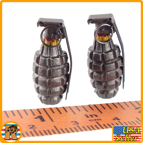 Private Mellish - Metal Grenades x2 - 1/6 Scale -