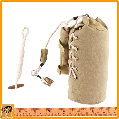 Roy Red Devils Commander - Large Bag w/ Rope - 1/6 Scale