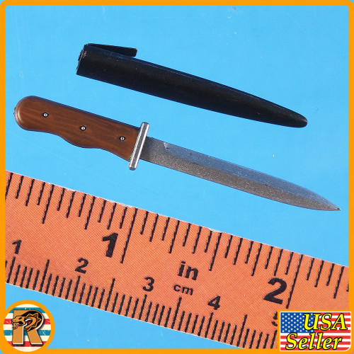 Staff Sergeant War Daddy - Knife & Sheath - 1/6 Scale -