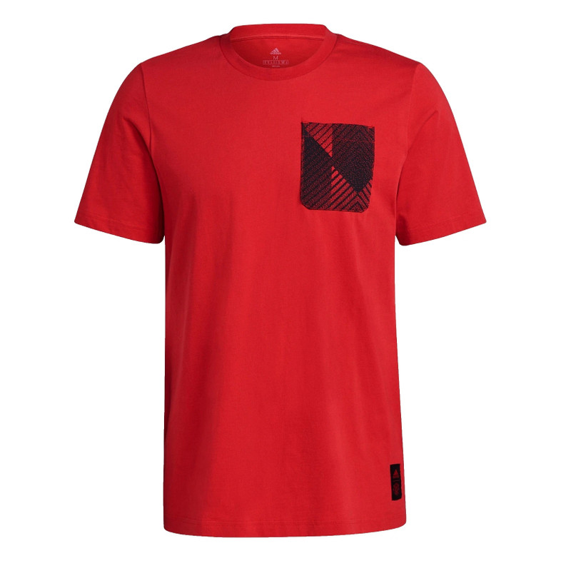 Manchester United FC Graphic Street T-Shirt - Men's  Manchester United FC Graphic Street T-Shirt - Men's