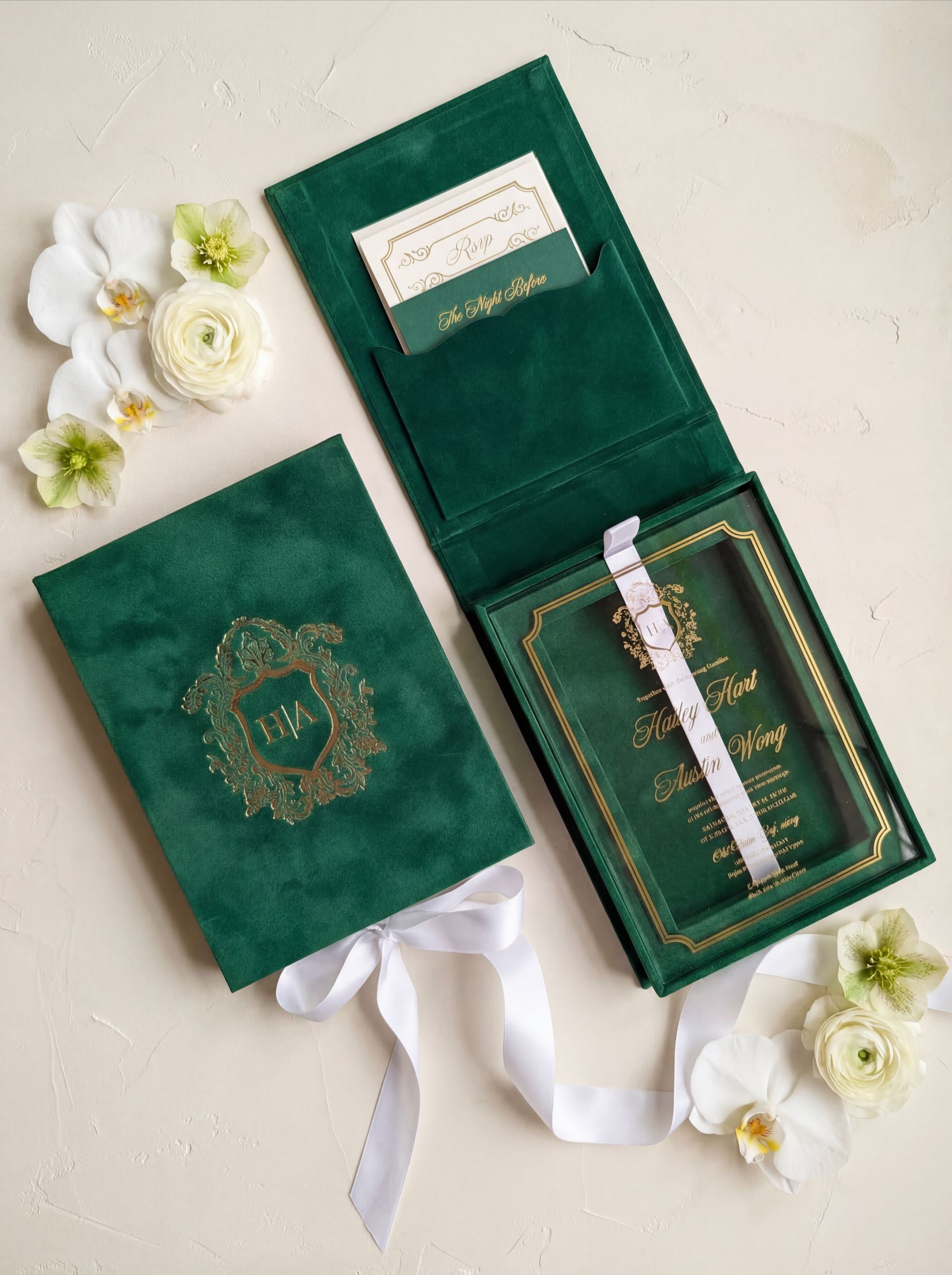 Hailey & Austin Suite