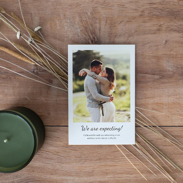 Send baby announcements with customizable flat cards Send baby announcements with customizable flat cards