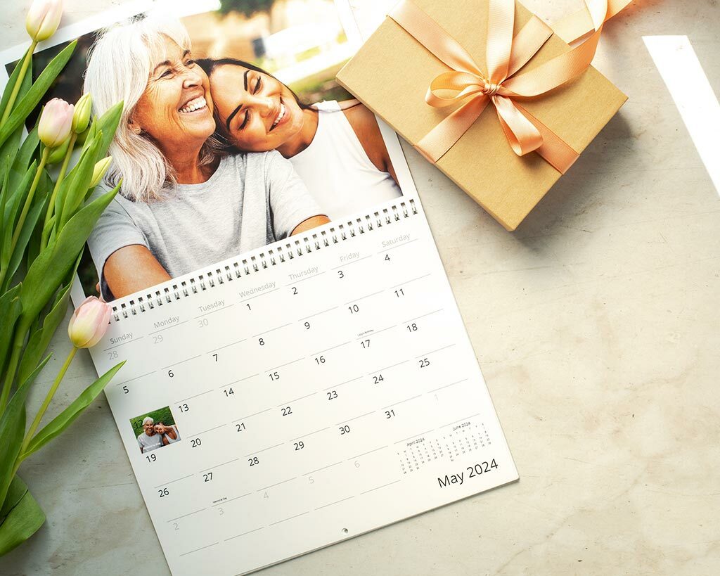 Build a 12 - 24 month photo wall calendars with personalized images and dates