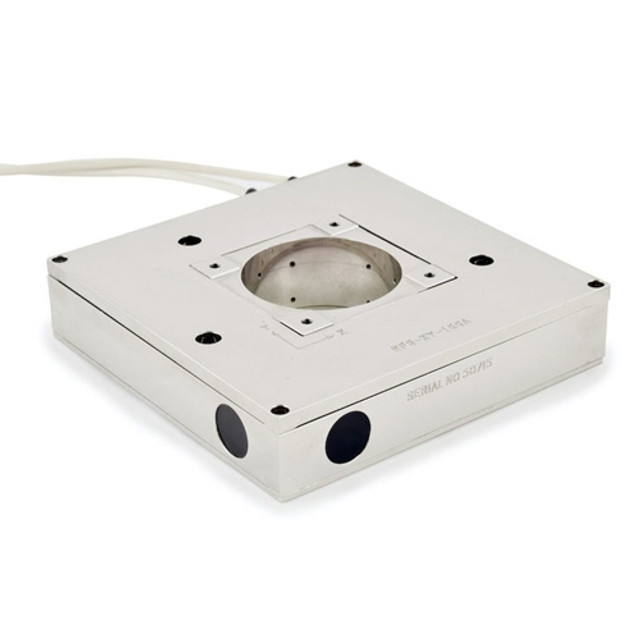 Prior Scientific XY Piezo Nanopositioning UHV Stage Super Invar with Controller Prior Scientific XY Piezo Nanopositioning UHV Stage Super Invar with Controller