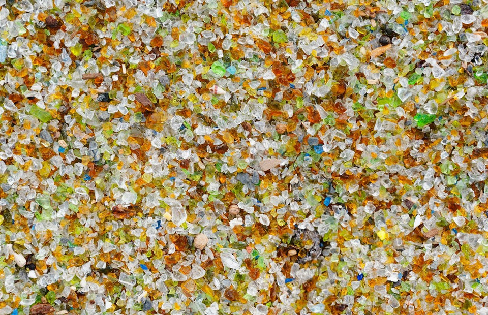 Environmental Microscopy: Identifying Particulates, Microplastics, and Airborne Contaminants