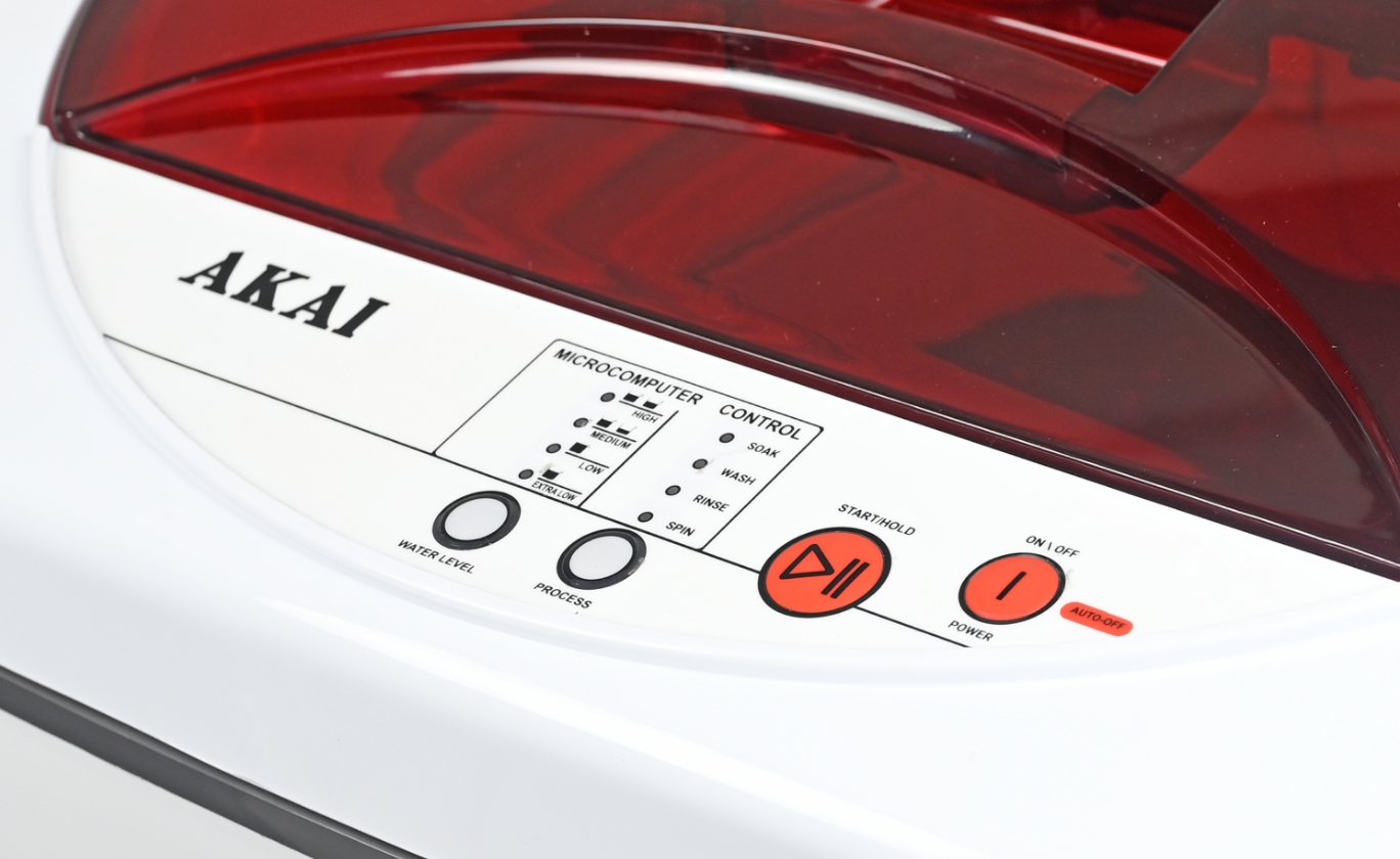 Akai 6.5 KG Fully Automatic Top Load Washing Machine (White)