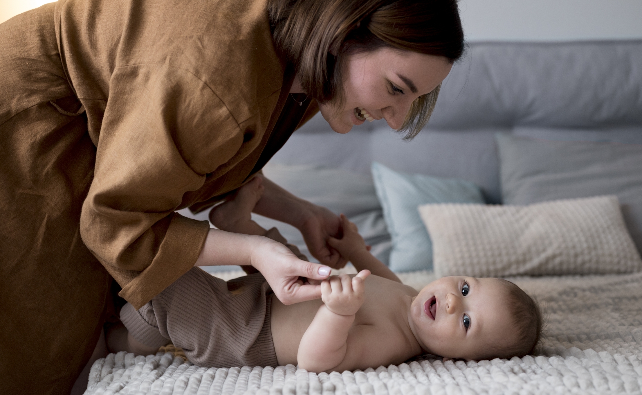 Akai 8 KG Fully Automatic Top Load Washing Machine (Dark Grey)