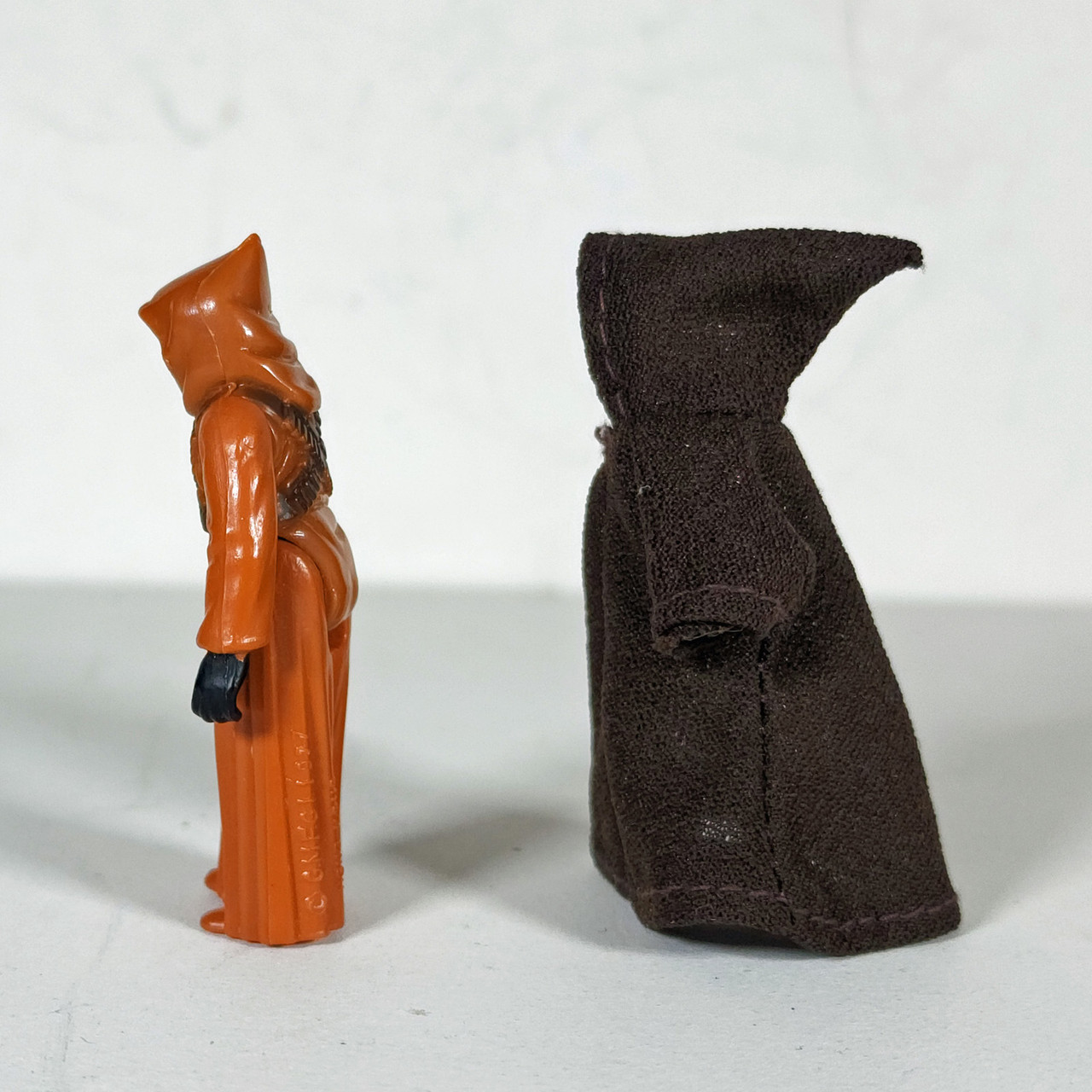 Vintage 1977 Kenner Star Wars Jawa Action Figure