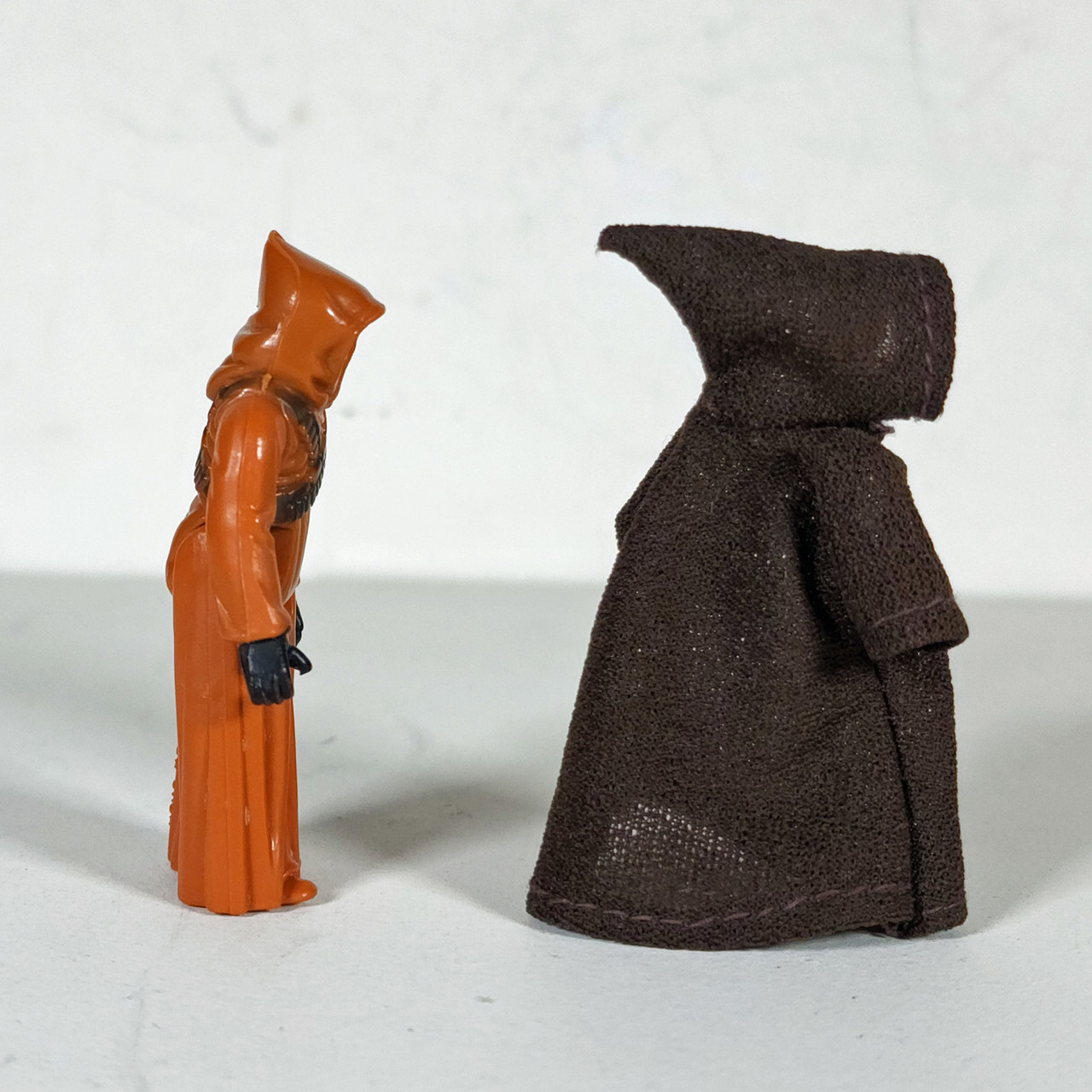 Vintage 1977 Kenner Star Wars Jawa Action Figure