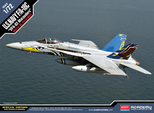 アカデミー1/72 F/A-18A＋ RedDevils ジオラマ www.cotijuca.com.br