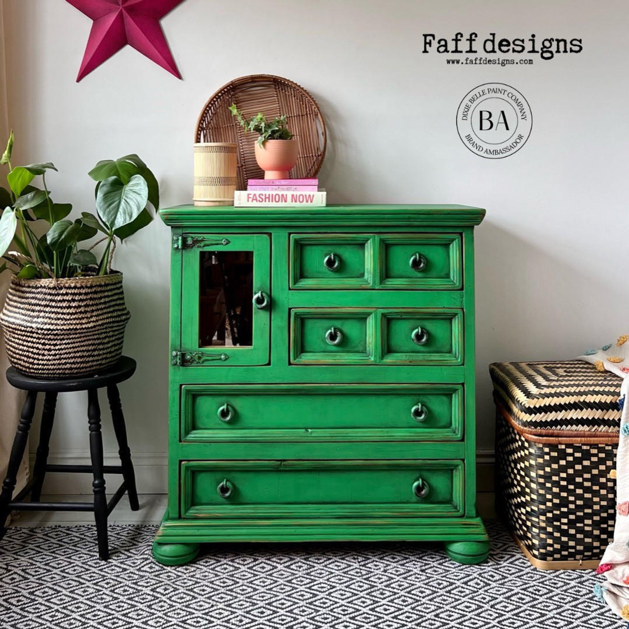 Glossy Green Dresser — Trópico Interiors