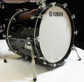 Yamaha Absolute Hybrid Maple 4pc Solid Black kick drum view