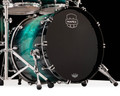 Mapex Saturn VI 5pc Maple/Walnut Drum Kit – Marine Teal Burst Studioease 10/12/14/16/22 SR628XUZXT closeup bass drum