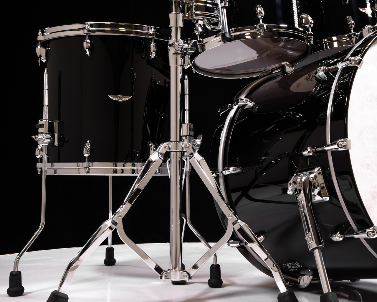 Tama Star Walnut 5pc Piano Black Shell Pack 8/10/12/16/22