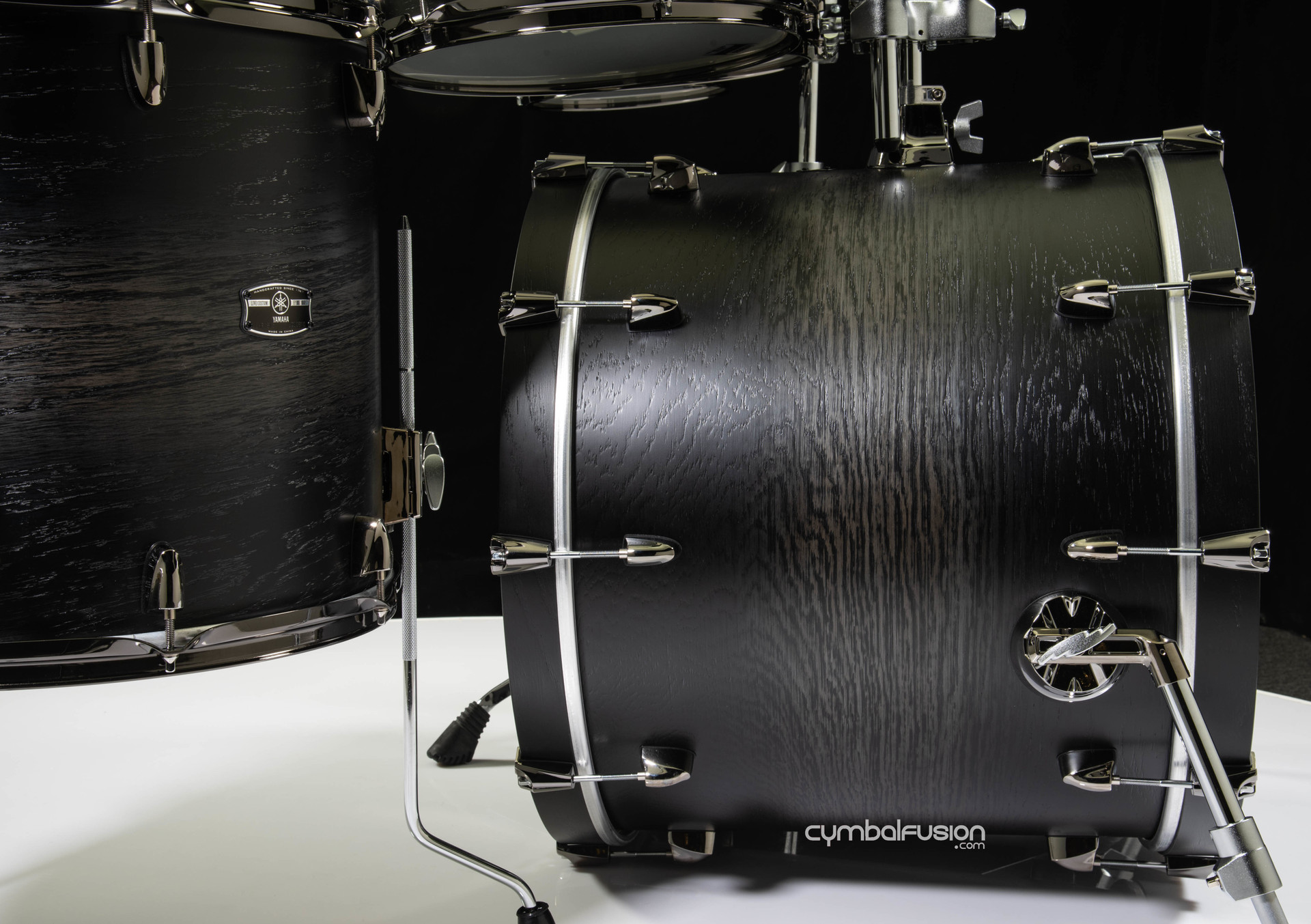 Yamaha Live Custom Hybrid Oak 5pc Shell Pack - Uzu Charcoal Sunburst