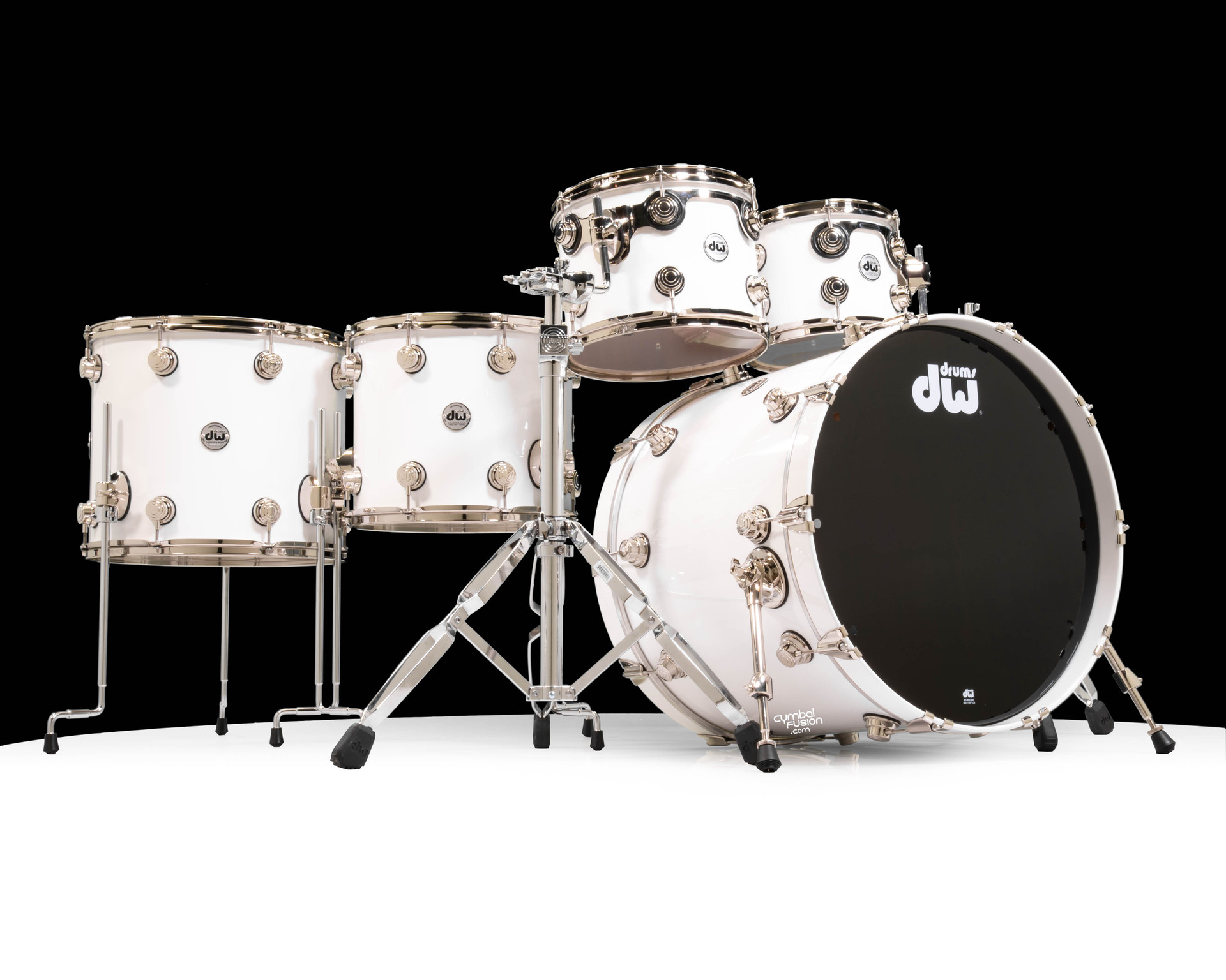 マティーロ　マヌキアン【White SONATA】　mixed Media DW Collector's 5pc Maple Mahogany Kit - Piano White Lacquer Custom