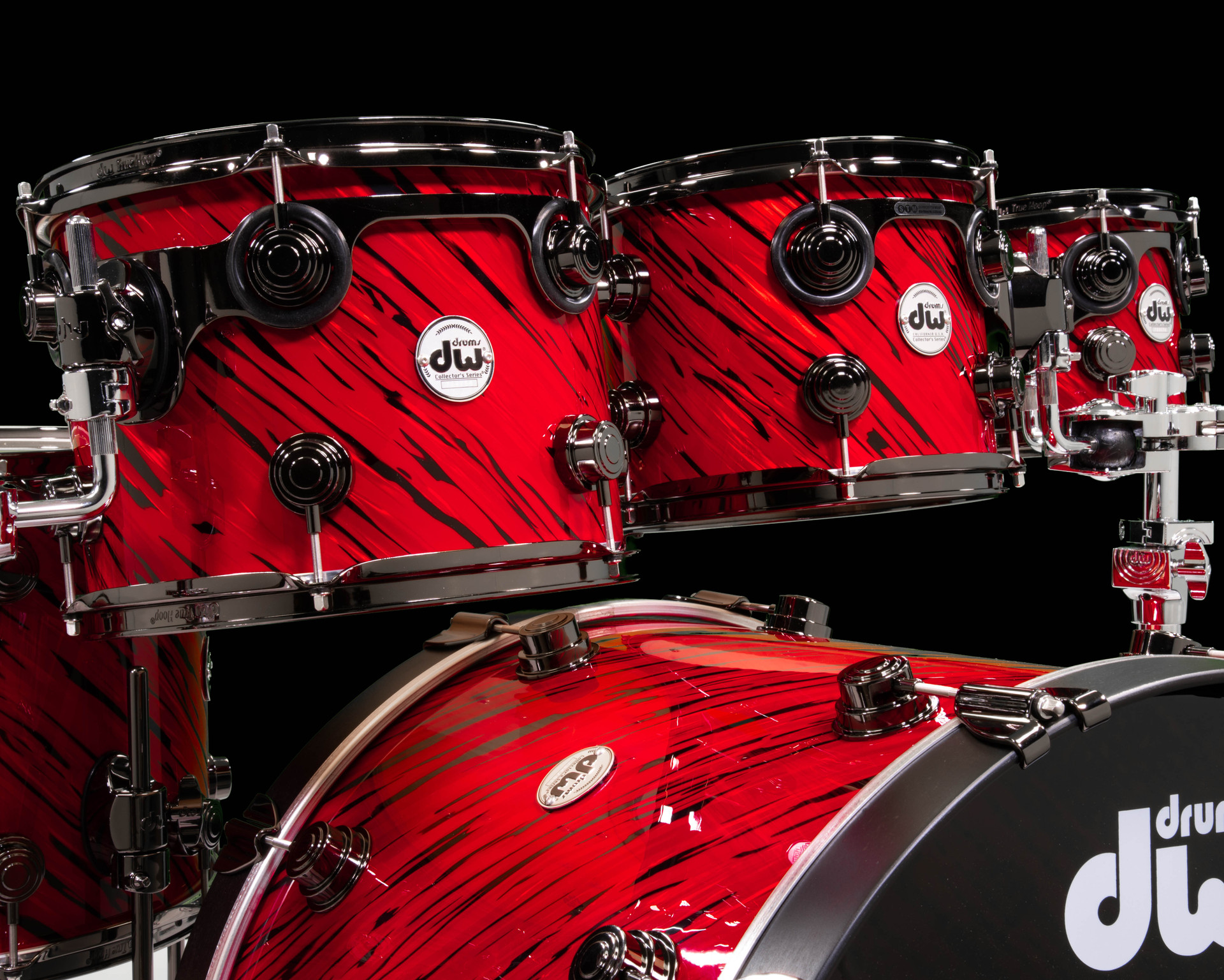 DW Collector's Series 7pc SSC Maple Kit - Twisted Red Lava DW Collector's Series 7pc SSC Maple Kit - Twisted Red Lava