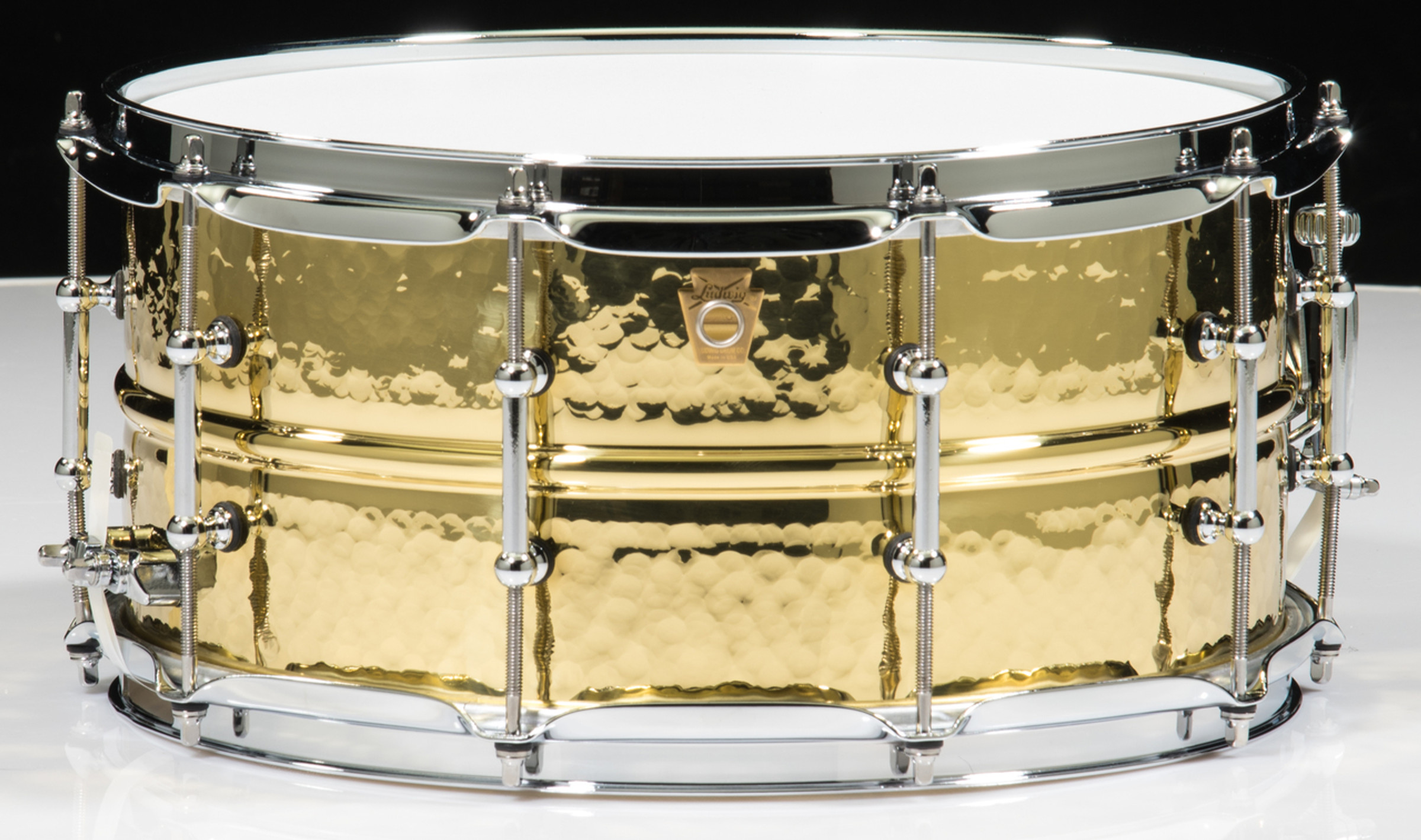 Pearl 14x6.5 Hammered Brass Shell Snare Drum