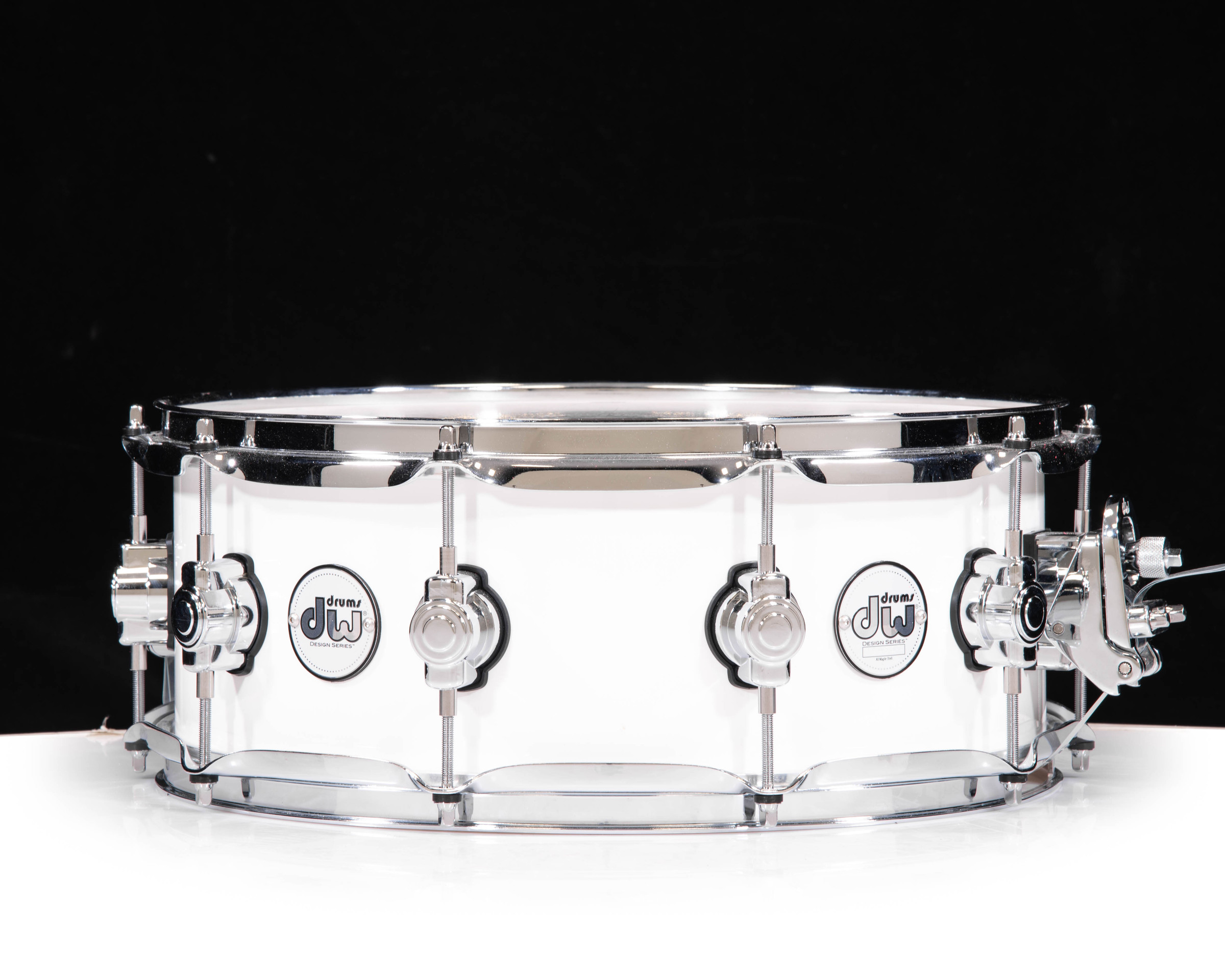 Used DW Design 5.5x14 Snare Drum Gloss White - CymbalFusion.com