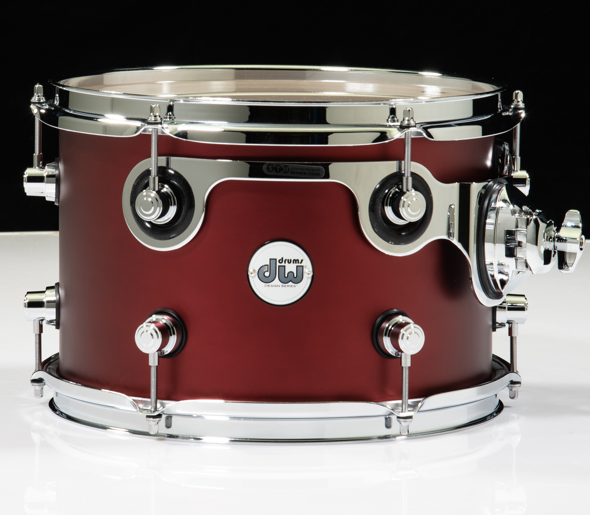 DW_DESIGN_CRIMSONSATINMETALLIC