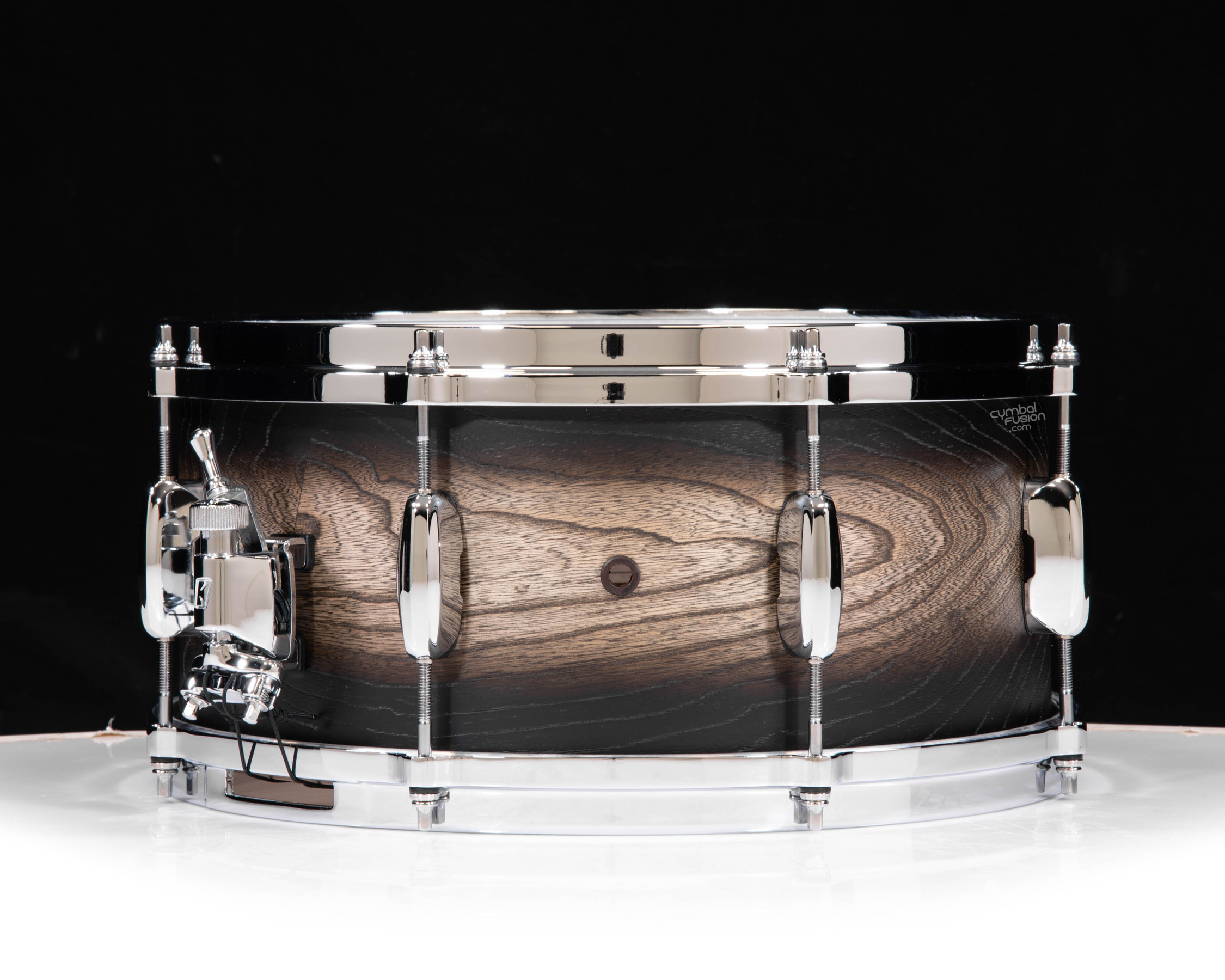 Trống Snare Gỗ Walnut TAMA Star Walnut TWS148-DMW 14x8 inch Mocha Óc Chó Đậm (Dark Mocha Walnut) https://cdn11.bigcommerce.com/s-gs0pdv/images/stencil/2500x1800/products/19431/94521/TWS1465A-SBJ-487-Edit__81309.1703185370.jpg?c=2