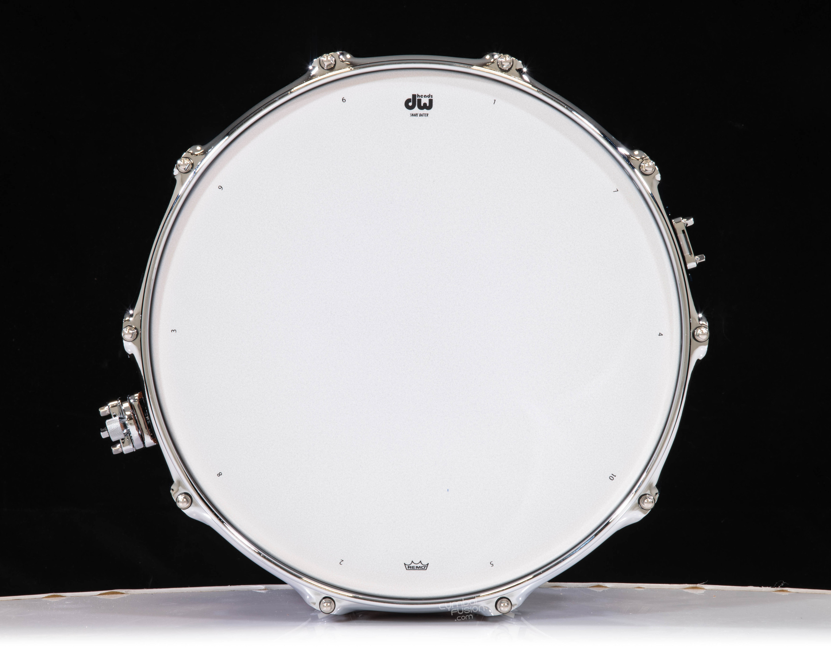 DW Collector's 8x14 SSC Maple Snare - Champagne Glass w/Chrome HW