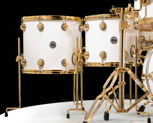 DW Collector's 7pc Maple SSC Kit Gloss White Lacquer w/Gold Hardware