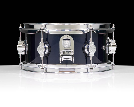 DWe 5x10 Midnight Blue Metallic Snare Drum Bundle (Drum, Hub and Software)
