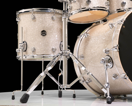 DW Performance 4pc Broken Glass 10/12/16/22 side view