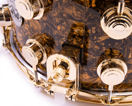 DW Collector's Maple SSC Maple 8x14 Snare Drum - Gold Abalone close up 2